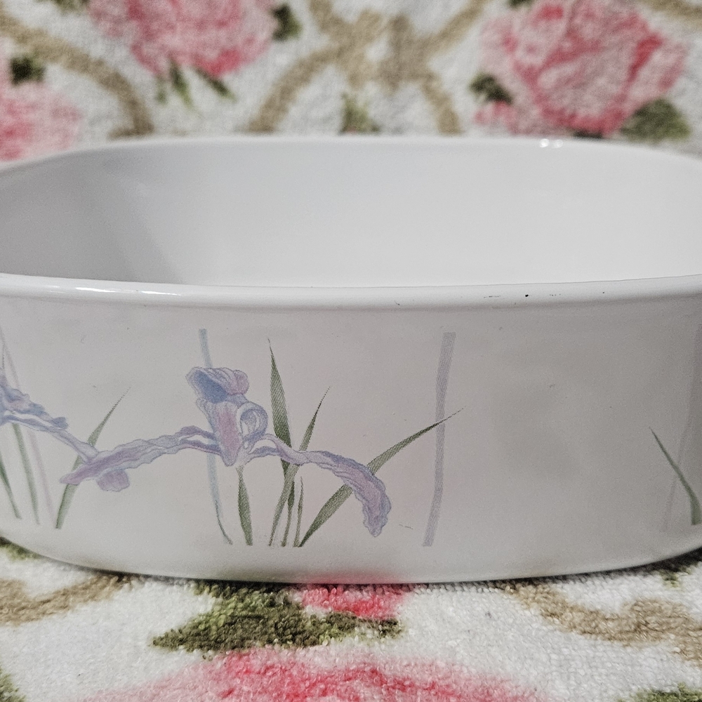 Corningware Shadow Iris Casserole
